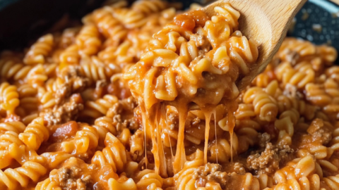 One Pot Creamy Tomato Pasta